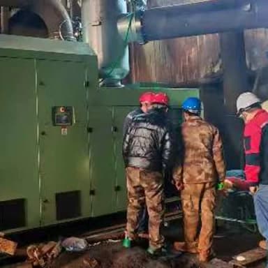 Customer project team at the Tangshan, Hebei, China ore dewatering site