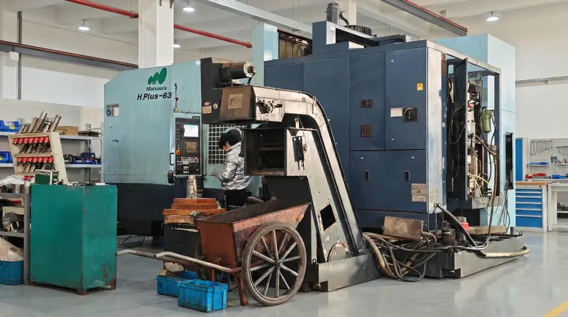 Five-axis processing center